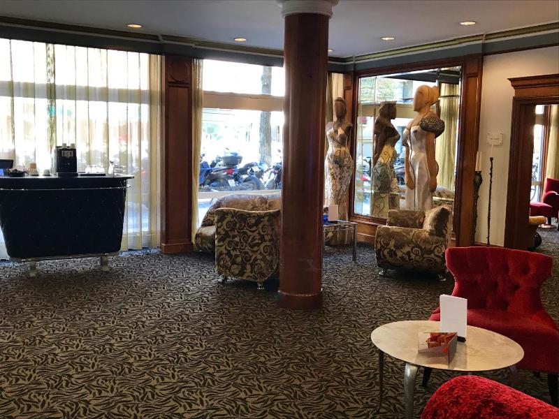 The New Midi Hotel - image 6
