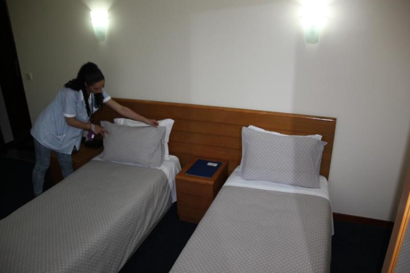 Standard Double or Twin Room image 3
