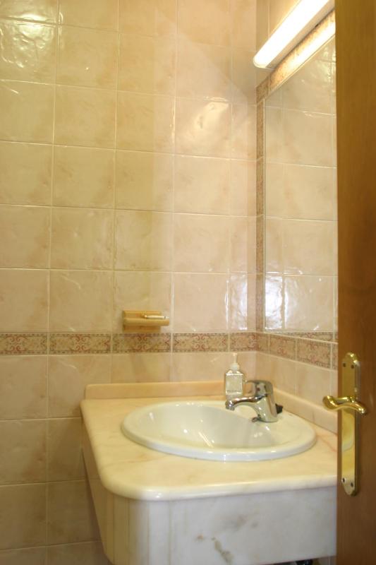 Standard One-Bedroom Apartment image 3