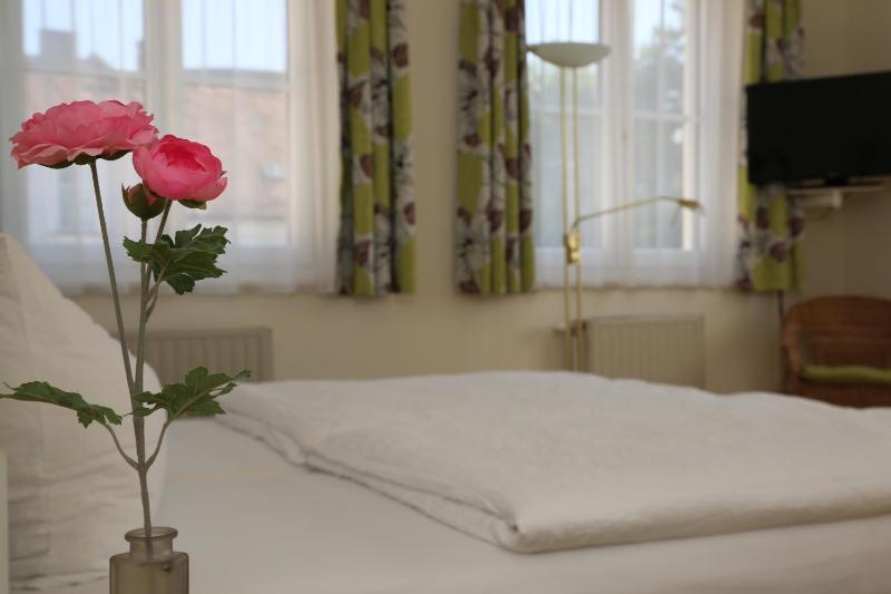 Double Room image 2