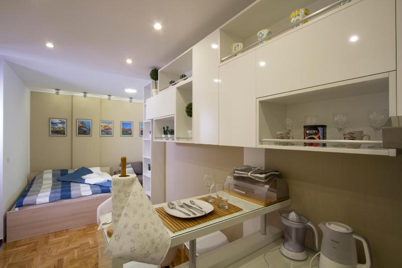Lux Life Apartment - image 1