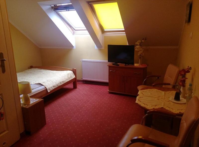 Deluxe Single Room image 3