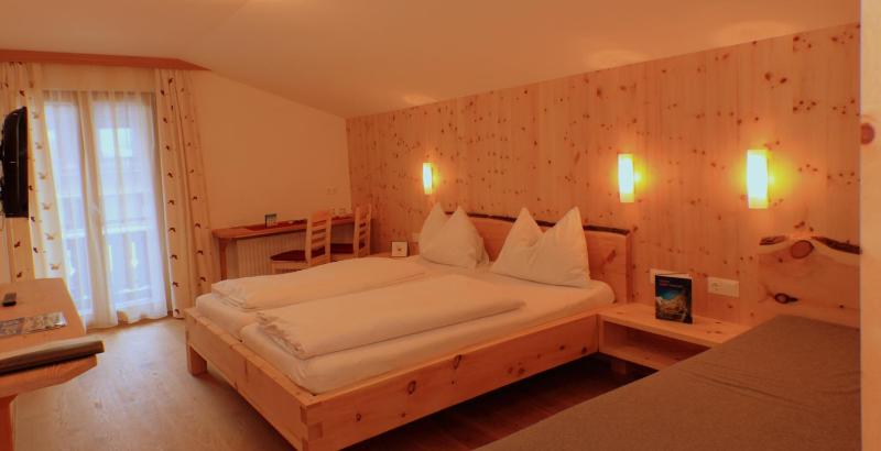 Comfort Triple Room image 3