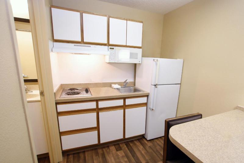 One Bedroom Suite - Non-Smoking image 3
