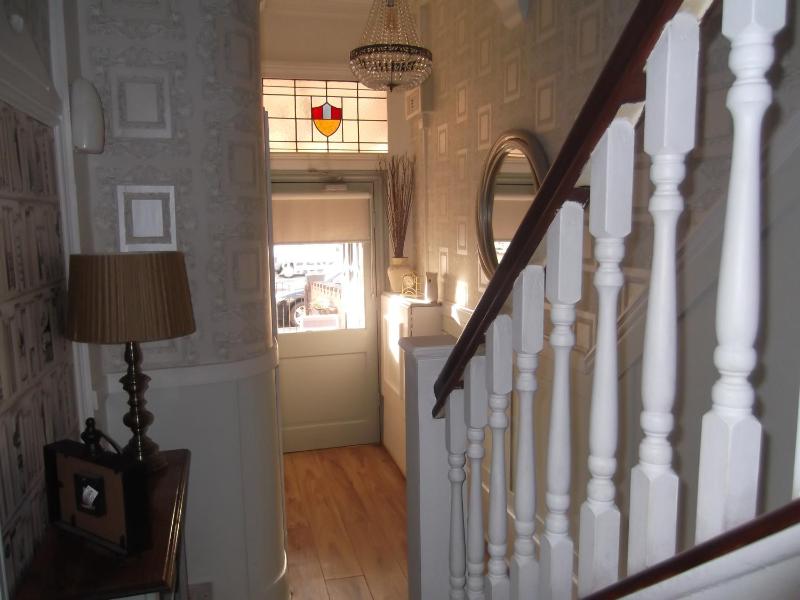 J's Mayfair Guest House - image 21