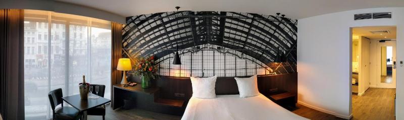 Superior Double or Twin Room image 3