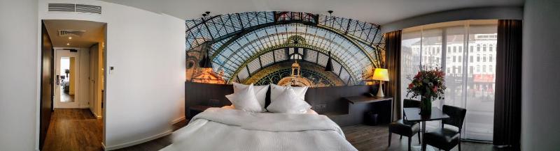 Superior Double or Twin Room image 4