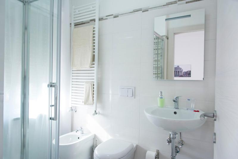 Deluxe Double or Twin Room with River View image 1