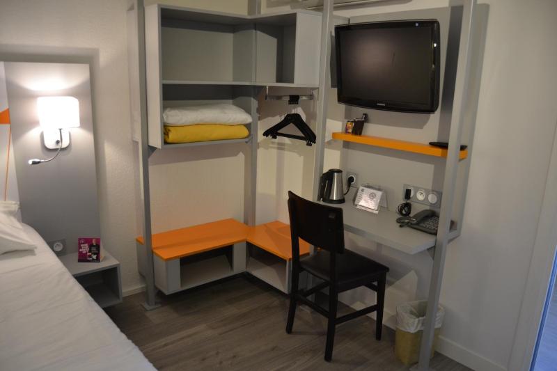 Double Room - Disability Access image 3