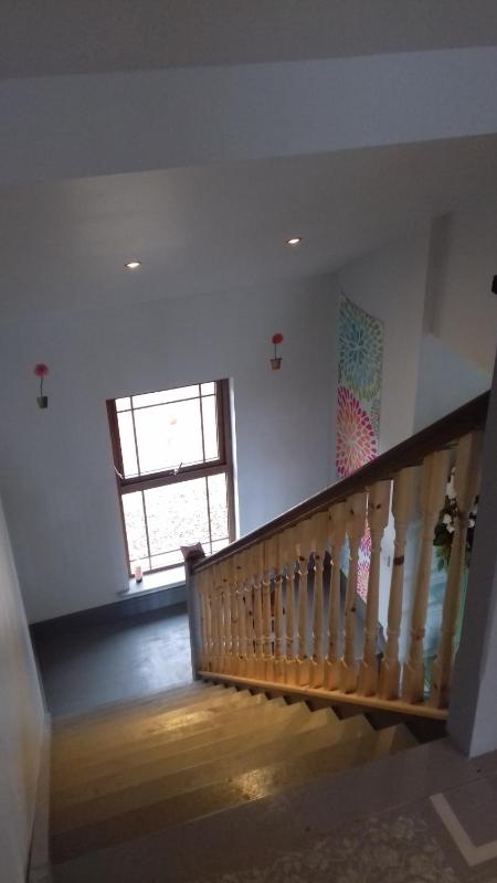 Economy Single Room with Shared Bathroom image 4