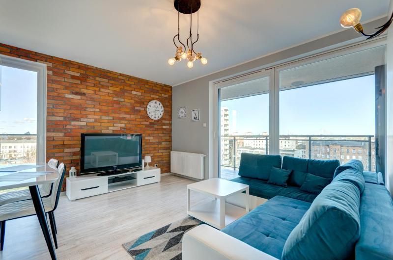 Comfort One-Bedroom Apartment with Balcony (4 Adults) image 1