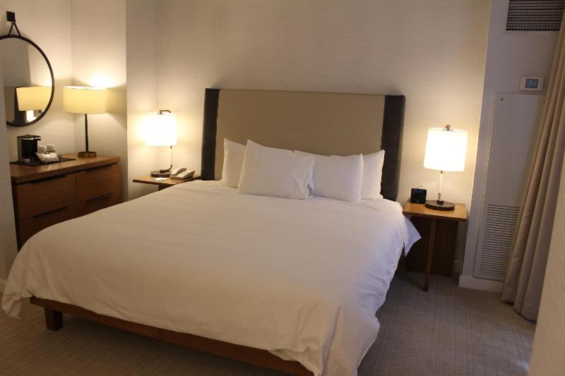 Two-Bedroom Suite image 4