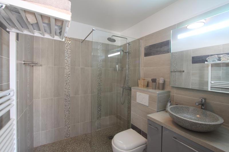 Double Room with Terrace image 4