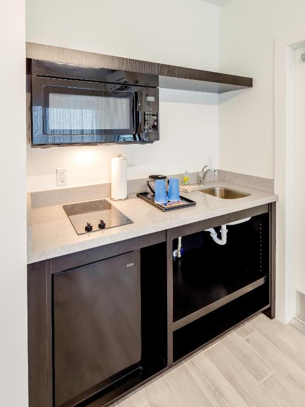 Plunge Beach Resort - image 49