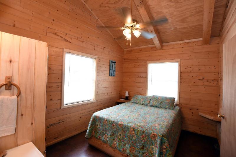 Two-Bedroom Log Cabin with Two Queen Beds - Sofa Bed 1 image 2