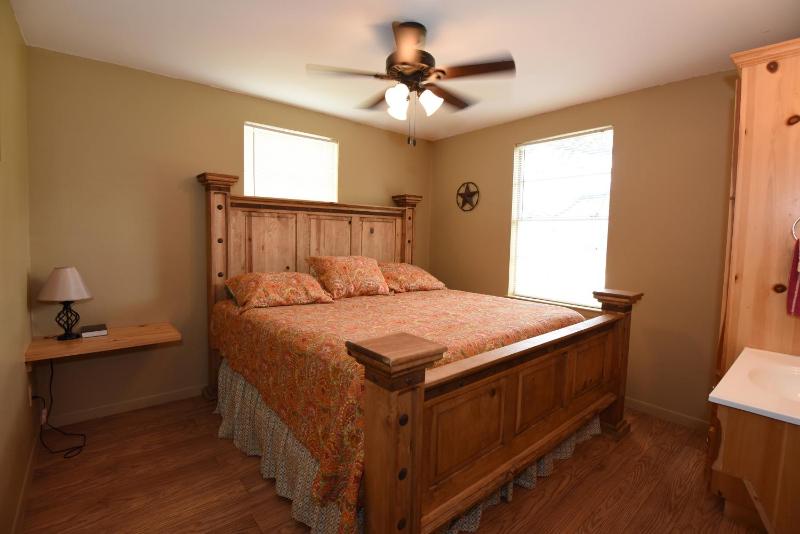 Two-Bedroom Cabin with Two King Beds 1 image 2