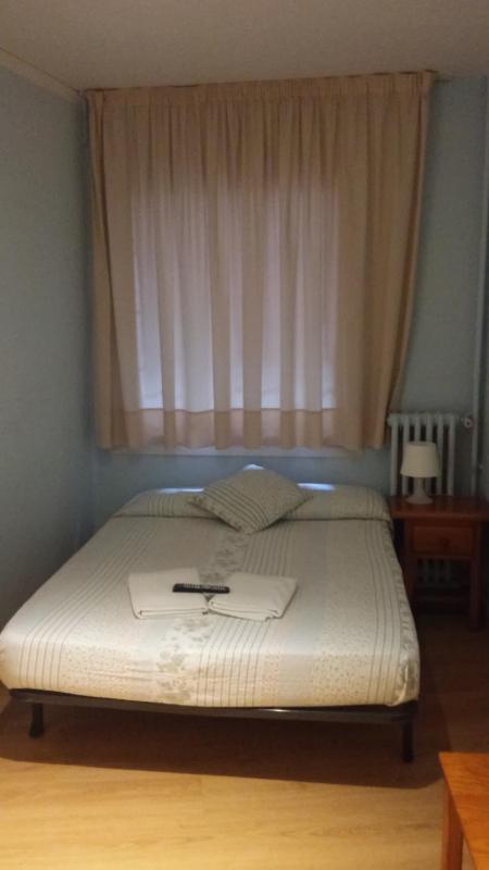 Single Room image 4