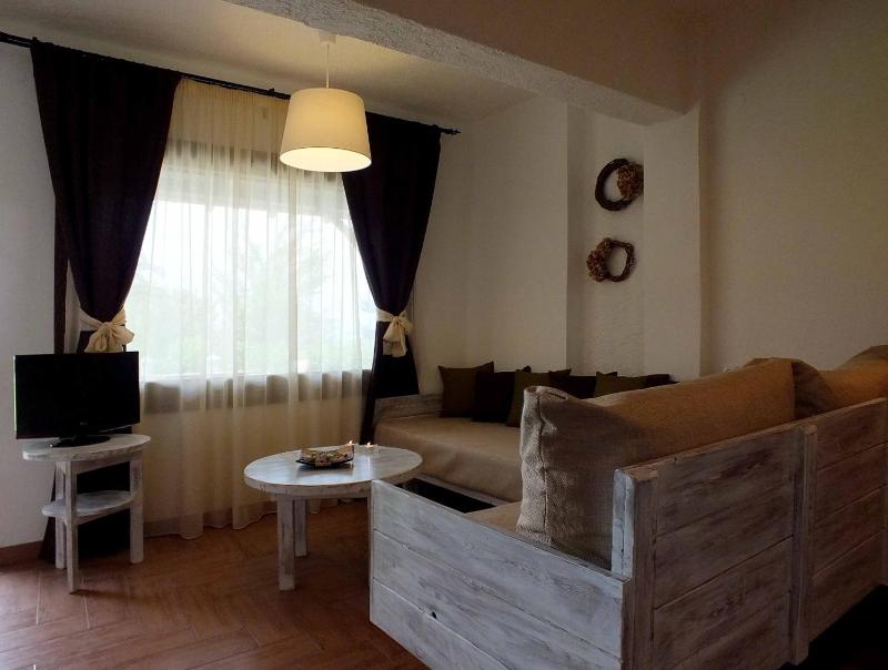 Apartment with Sea View (2 Adults + 1 Child) image 3