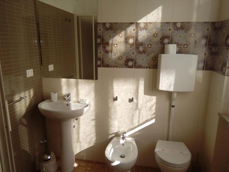 Family Room image 3