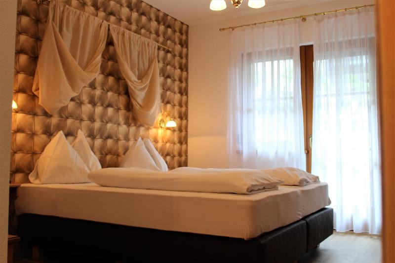 Double Room with Garden View image 4