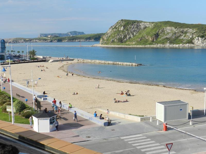 Double or Twin Room with Sea View image 1