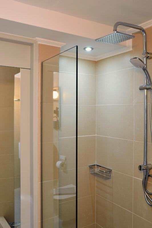 Apartment - Ground Floor image 3