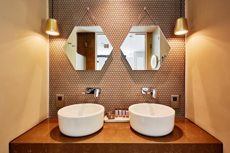 Junior Suite image 3