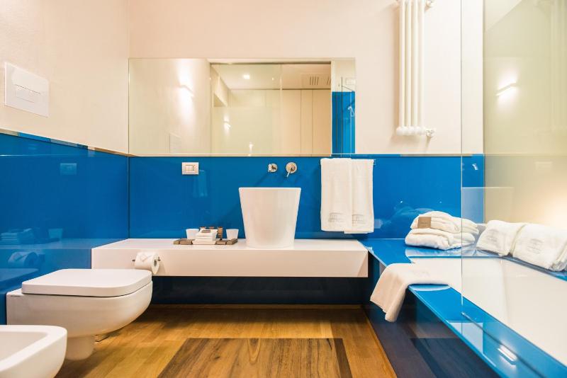 Superior Double Room image 4