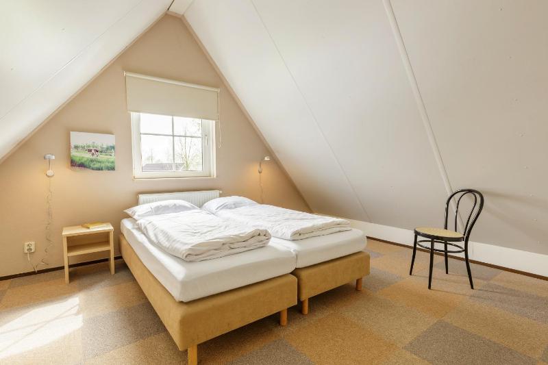 Standard Bungalow image 2