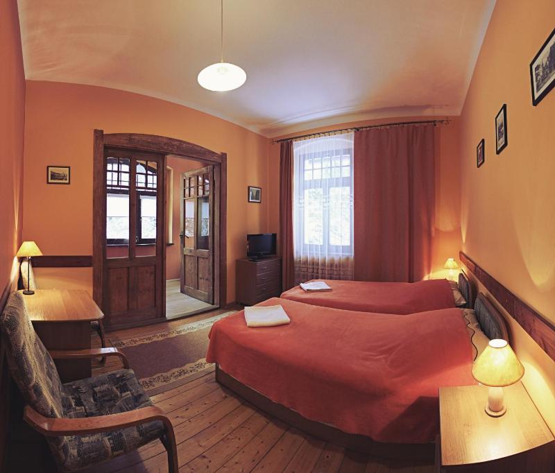 Two-Bedroom Studio image 3