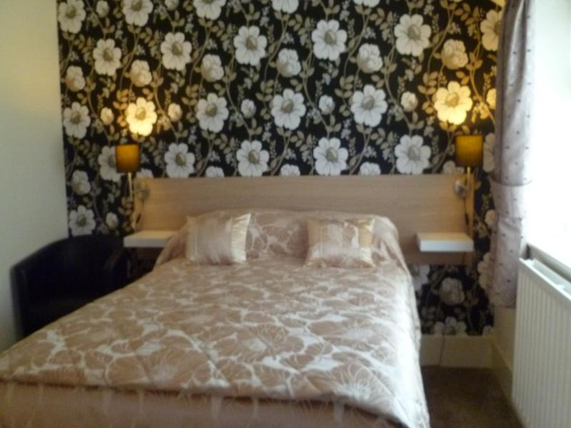 Double Room image 1
