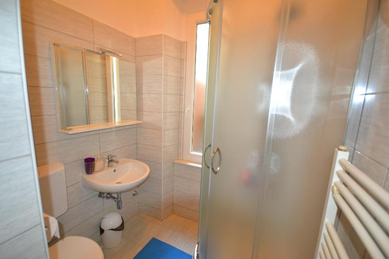 Apartment image 3