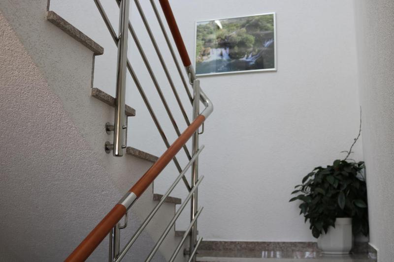 Comfort Two-Bedroom Apartment with Terrace image 3