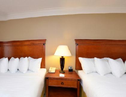 Double Room with Two Double Beds - Non-Smoking image 4