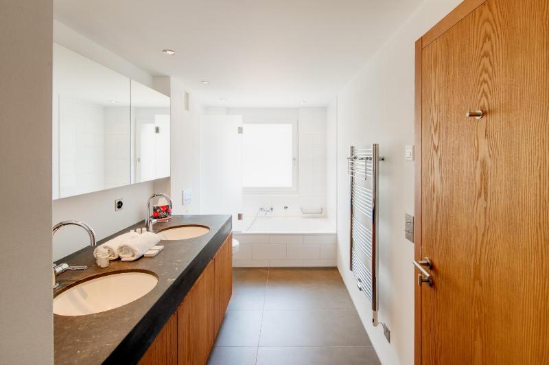 The Whymper Residence image 3