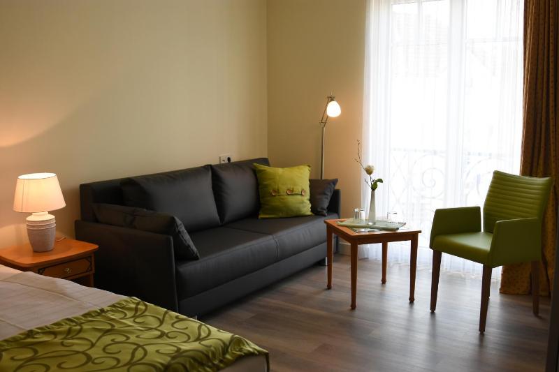 Superior Double Room image 3