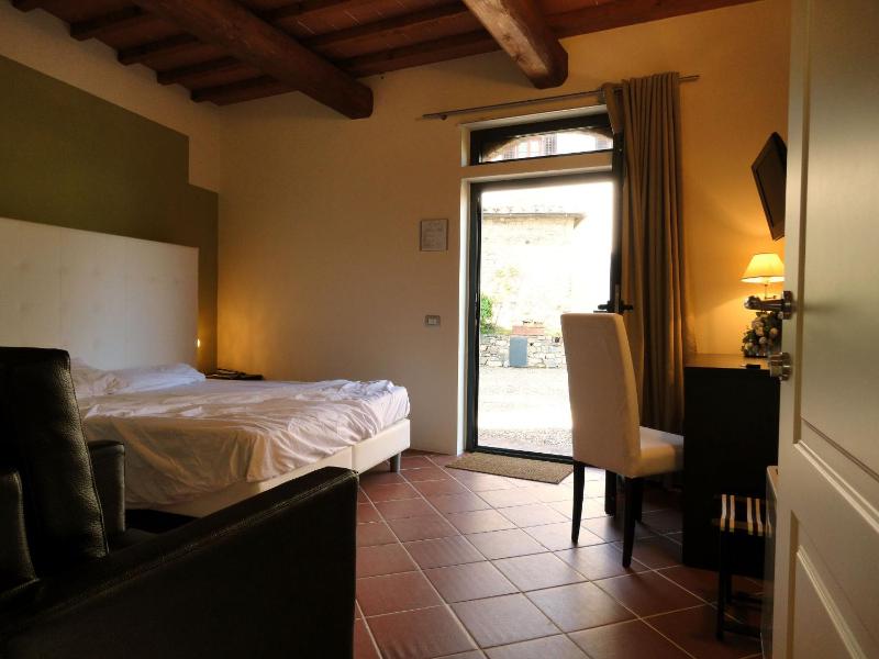 Single Room image 2