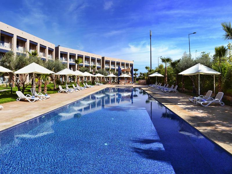 Twin Room with Pool View image 1