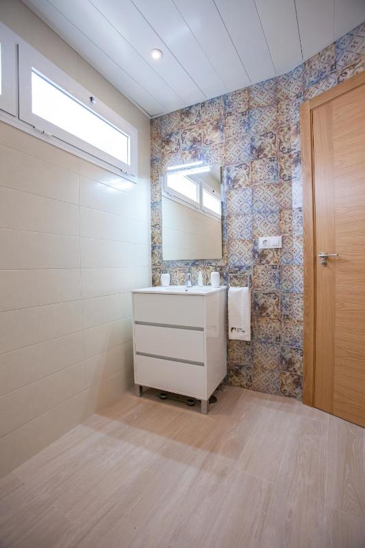 Double Room image 3