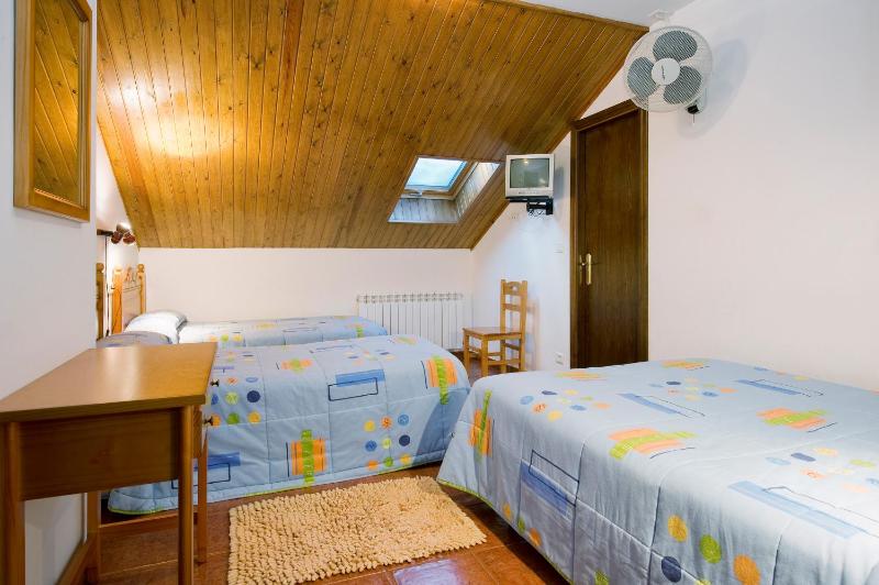Quadruple Room image 2