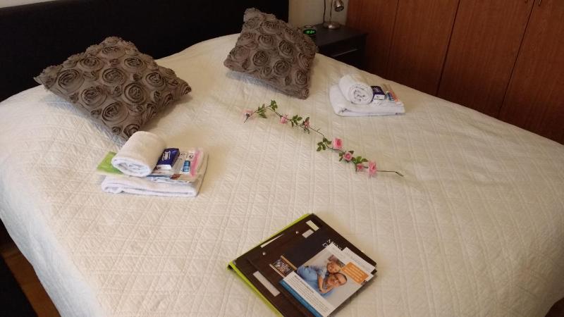 Double Room with Shared Bathroom image 1