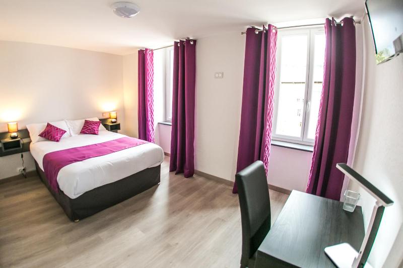 Double Room image 4