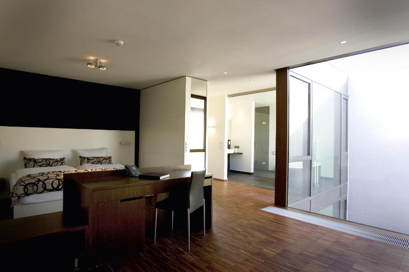 Junior Suite image 2