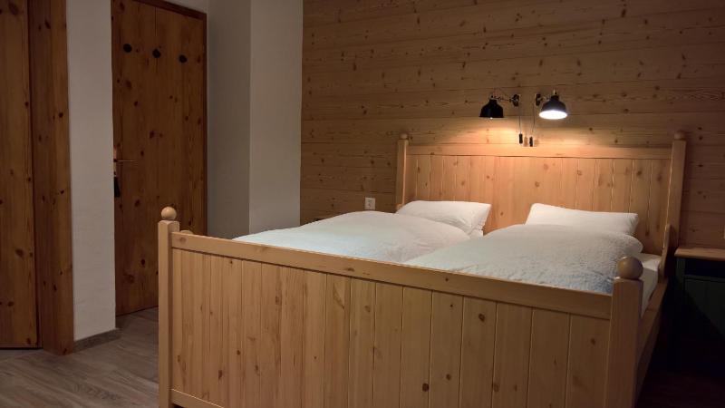 Double Room image 3