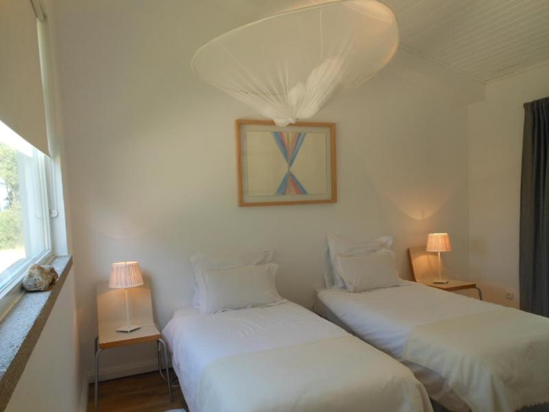 Double or Twin Room image 4
