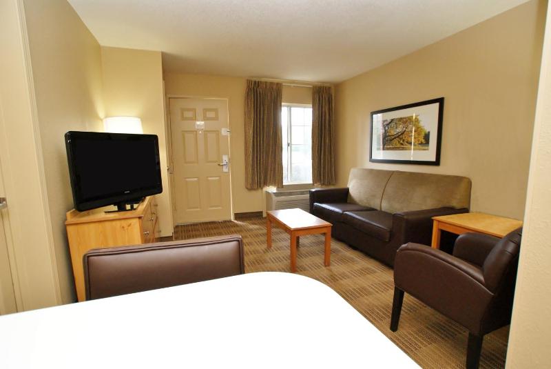 One Bedroom Suite - Non-Smoking image 4