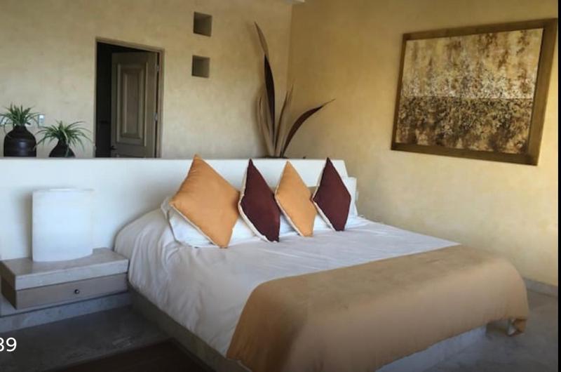Oceanfront Apartment at Punta Diamante - image 11