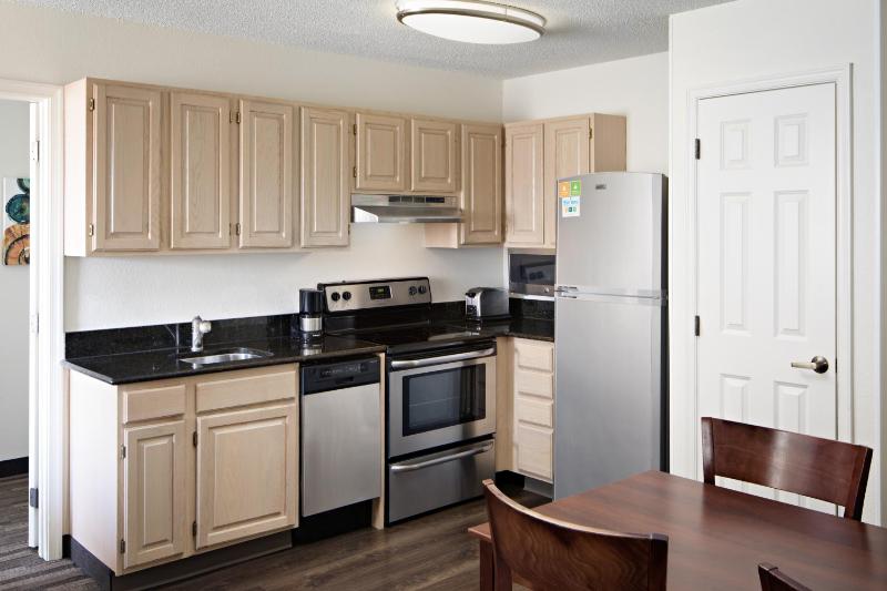 Two-Bedroom King Suite image 1