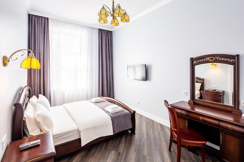 ASAO-Apartments walking center zone - image 6