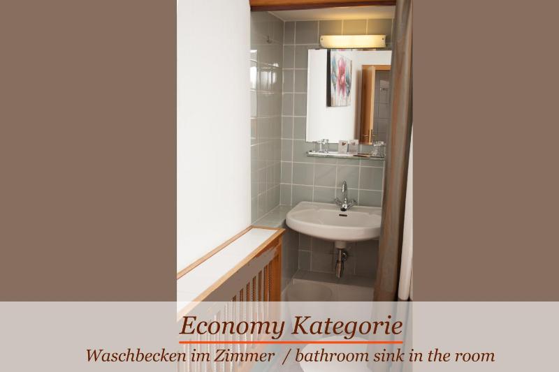 Economy Twin or Double Room image 1